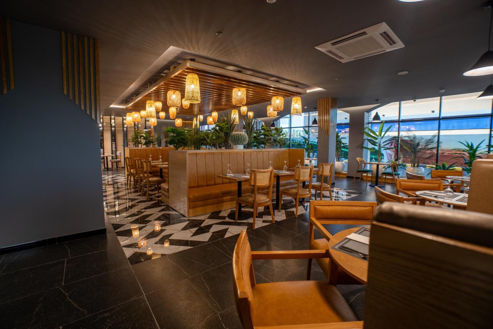 Park Inn by Radisson Najran Bagian luar foto