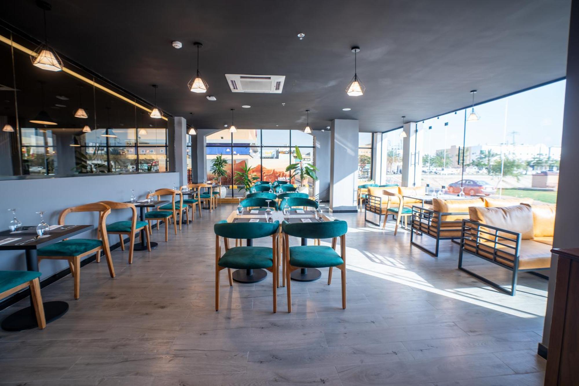 Park Inn by Radisson Najran Bagian luar foto