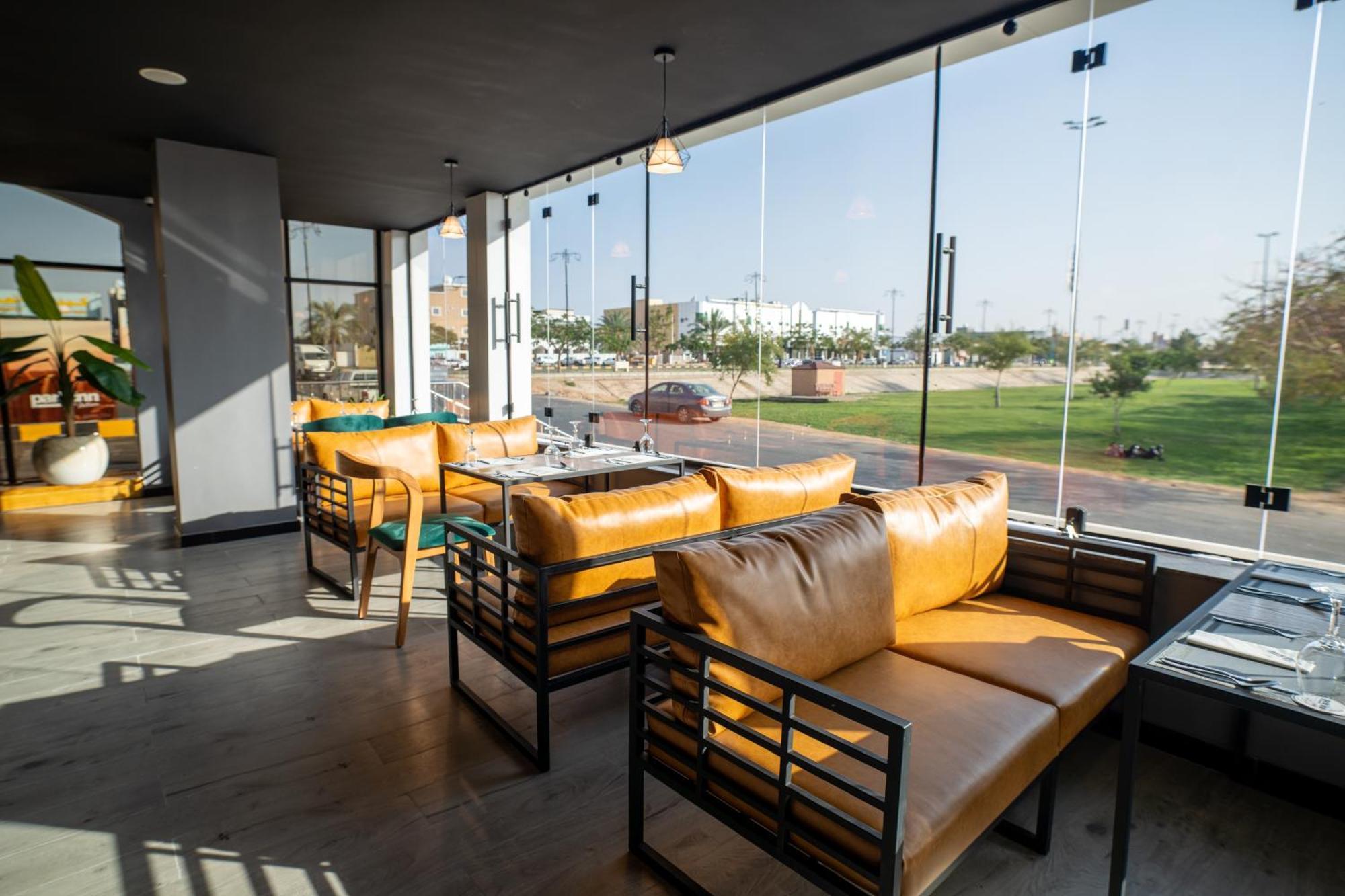 Park Inn by Radisson Najran Bagian luar foto
