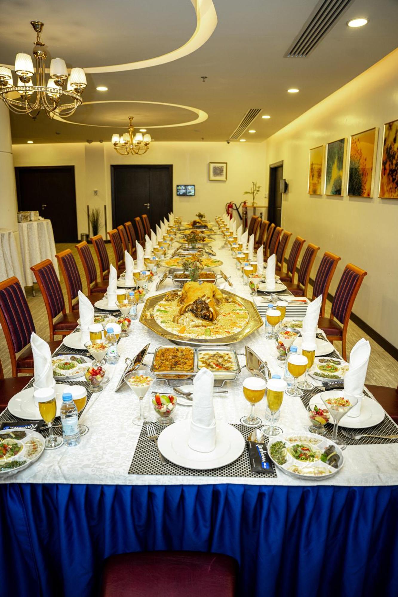 Park Inn by Radisson Najran Bagian luar foto